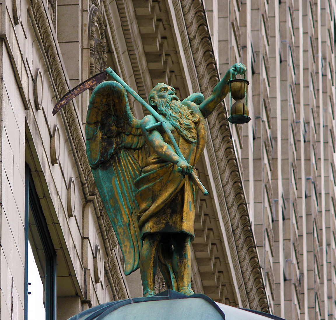 Father Time block at Jewelers Building in Chicago